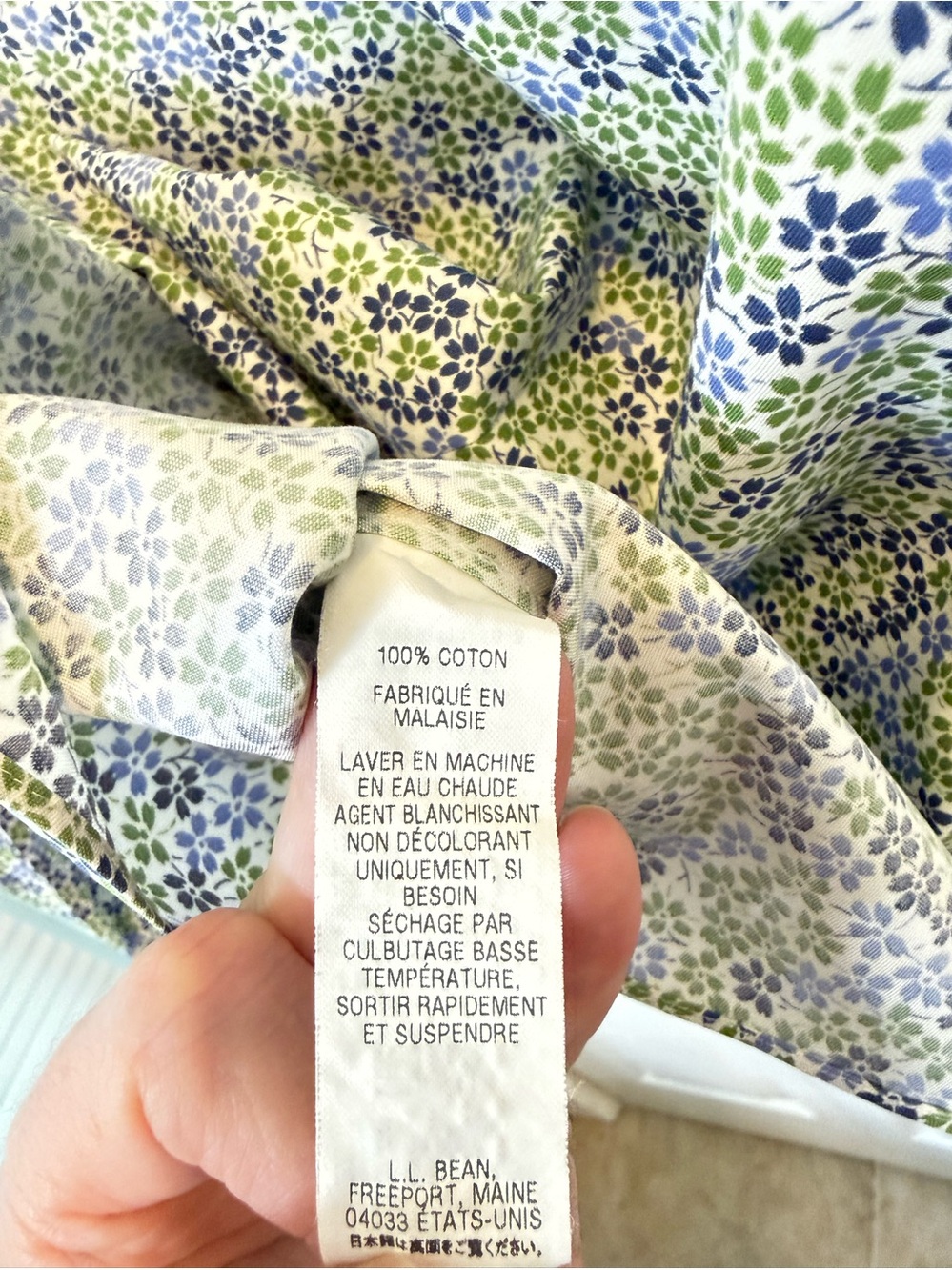 L.L. Bean wrinkle resistant 3/4 sleeve button down - Picture 7 of 7